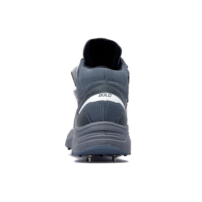 QUIVE SEGA Bold Cricket Shoes – Metal Spikes