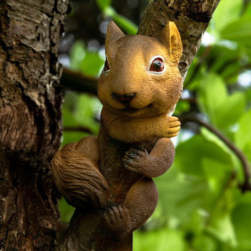 Resin Tree Hugging Squirrel Peeking Garden Ornament
