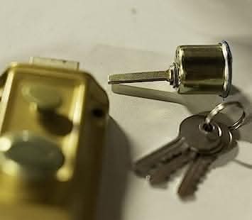 Polished Brass Rim Night Latch Door Lock with 3 Keys