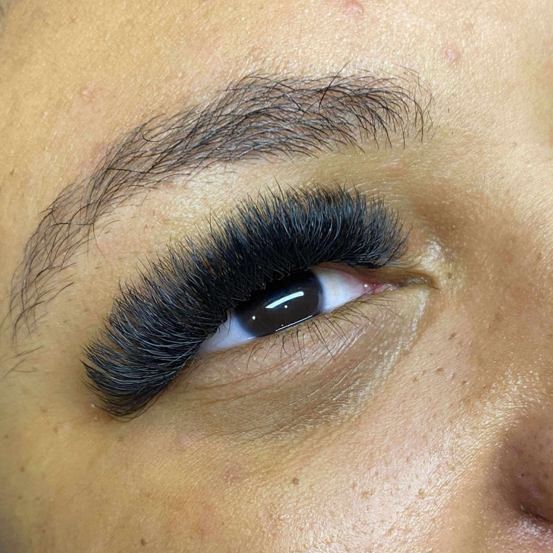8D Clover Lashes – 16 Row Mixed Tray