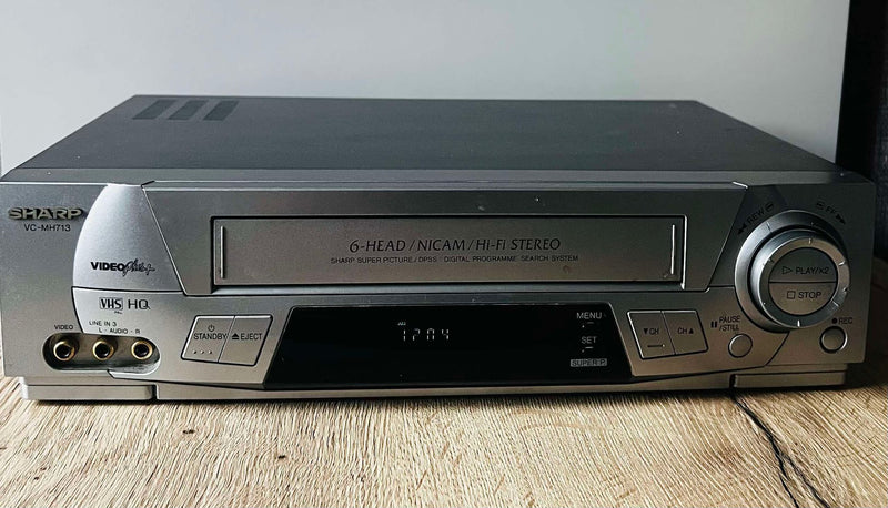 Sharp VC-MH713 Video Recorder + Scart to HDMI Lead + 3 VHS Video Tapes