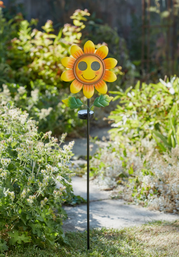 Solar Sunflower Garden Ornament Resin LED Outdoor Decoration