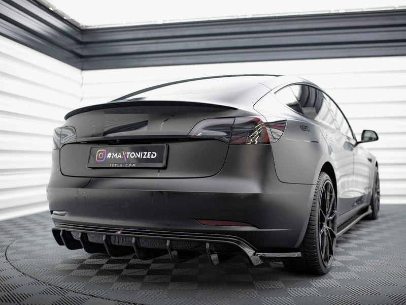 Maxton Design - REAR VALANCE V.2 TESLA MODEL 3 (2017-2023)