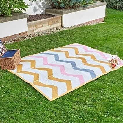 Handy Carry Water Resistant Picnic Rug 150 x 210cm - Zig Zag