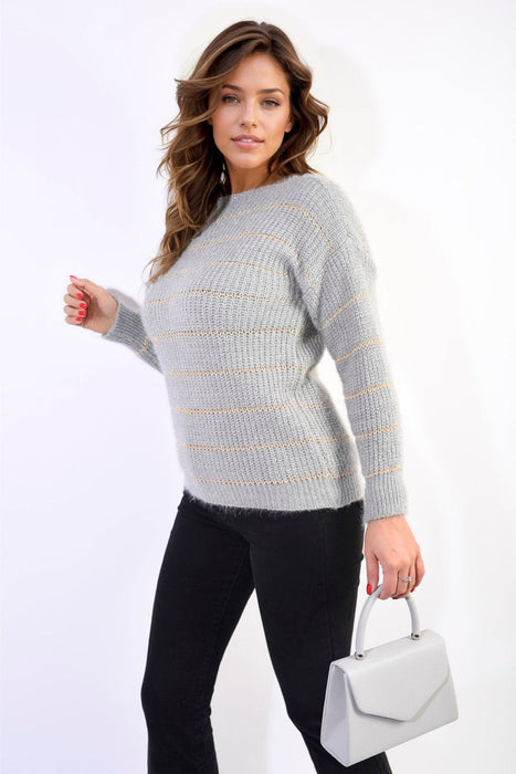 Timeless Striped Knitted Jumper - Cozy, Chic & Versatile! 🧶🌟