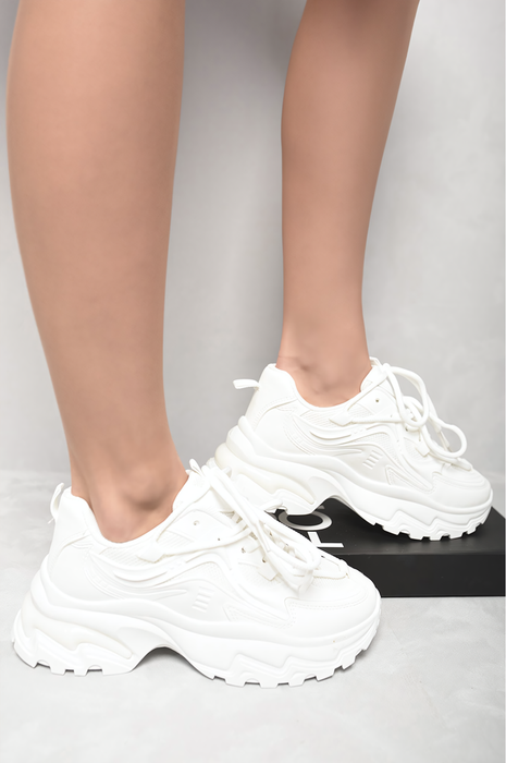 Lace-Up Front Chunky Trainers - Bold Design, Comfortable Fit, Premium Quality. A Must-Have for Statement-Makers!