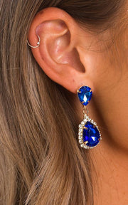 https://images.avasam.com/?url=https://avasamnew.s3.amazonaws.com/live//ikrush-una-jewel-drop-earrings-1566809682DSC-8307.jpg&w=500