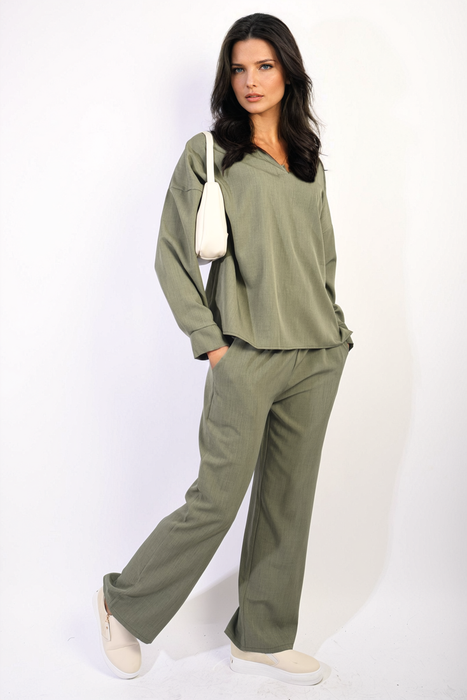 Effortlessly Chic V-neck Top & Wide Leg Pants Co-ord Set - Timeless Sophistication & Comfort