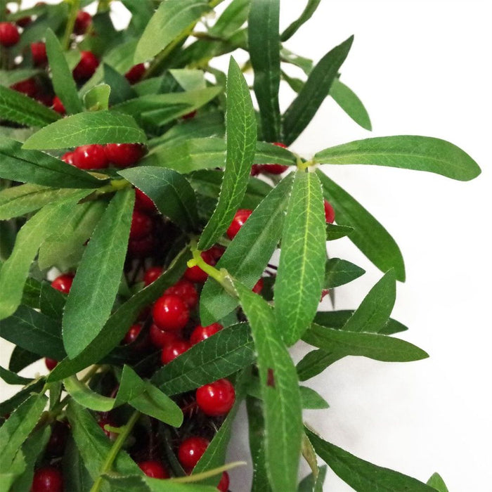 Premium 24" Christmas Mistletoe & Red Berry Wreath - Luxury Floristry, Natural Base