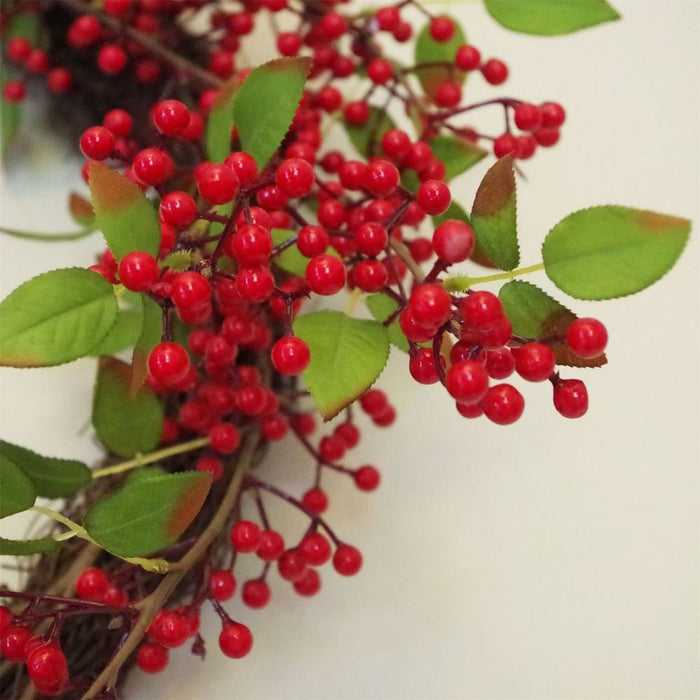 Luxury 24" Natural Look Red Berry Christmas Floristry Wreath