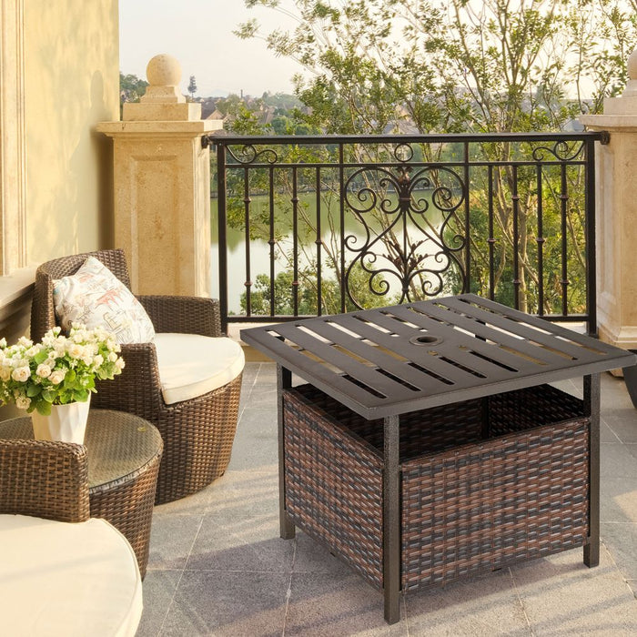 Outsunny Outdoor Rattan Coffee Table - Garden Backyard Essential