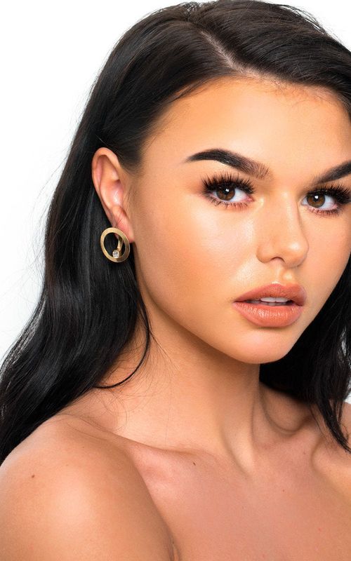 https://images.avasam.com/?url=https://avasamnew.s3.amazonaws.com/live//ikrush-jess-small-hoop-earrings-1542808382DSC-8716.jpg&w=500
