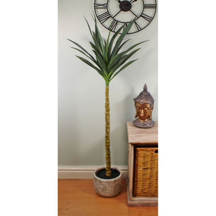 Realistic Artificial Yucca Tree, 130cm - High-Quality Single Trunk, Indoor/Outdoor Use - Detailed & Lifelike