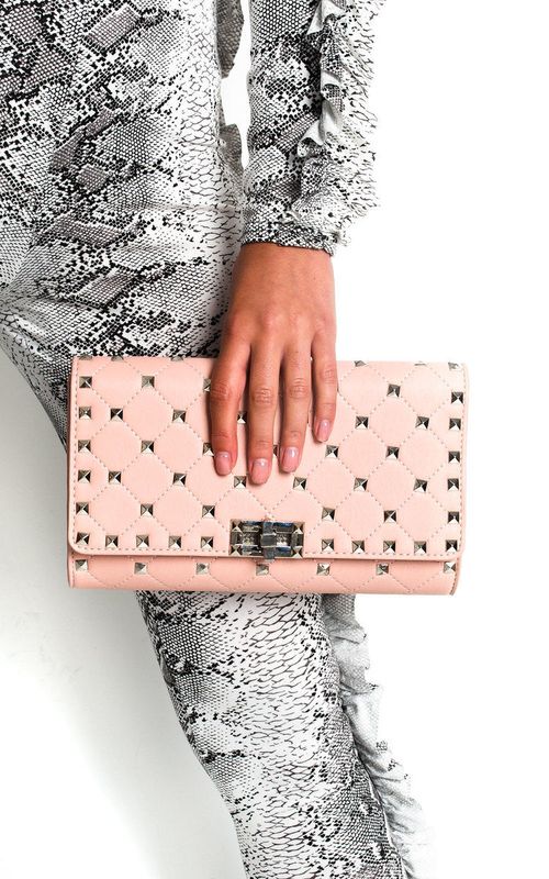 https://images.avasam.com/?url=https://avasamnew.s3.amazonaws.com/live//ikrush-ariah-studded-clutch-bag-1573219575DSC-0306.jpg&w=500