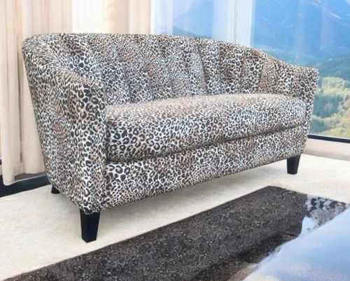 147CM 2 SEATER LEOPARD PRINT LOVESEAT