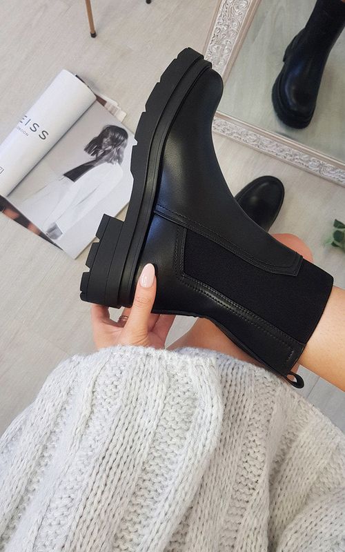 https://images.avasam.com/?url=https://avasamnew.s3.amazonaws.com/live//ikrush-pandora-chunky-ankle-boots-1630344780527510-01.jpg&w=500