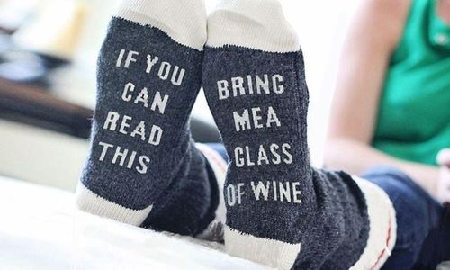 VINSANI BRING ME A GLASS OF WINE SOCKS 0009056