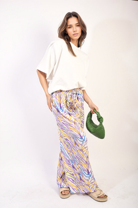 Pleated Wide Leg and Elastic Waist Trousers - Stylish, Comfortable, and Versatile!