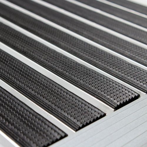 Doortex® Alumat Outdoor Entrance Mat, Black - 40 x 60cm