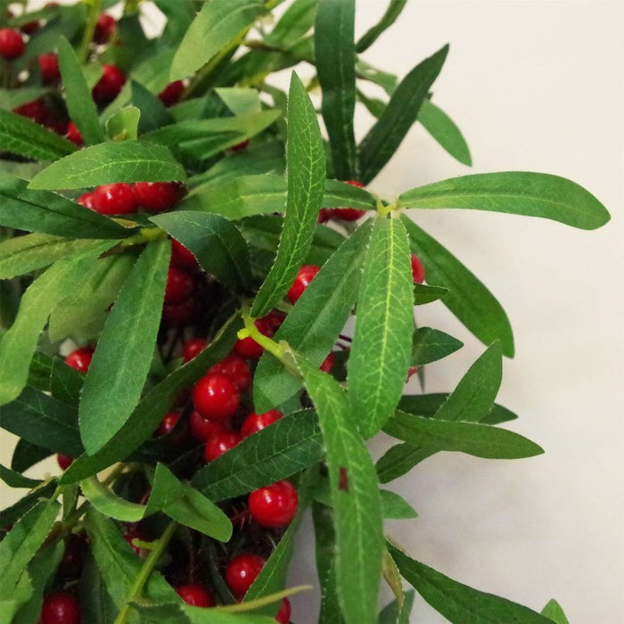 Large 60cm Luxury Christmas Mistletoe Leaf & Red Berry Wreath