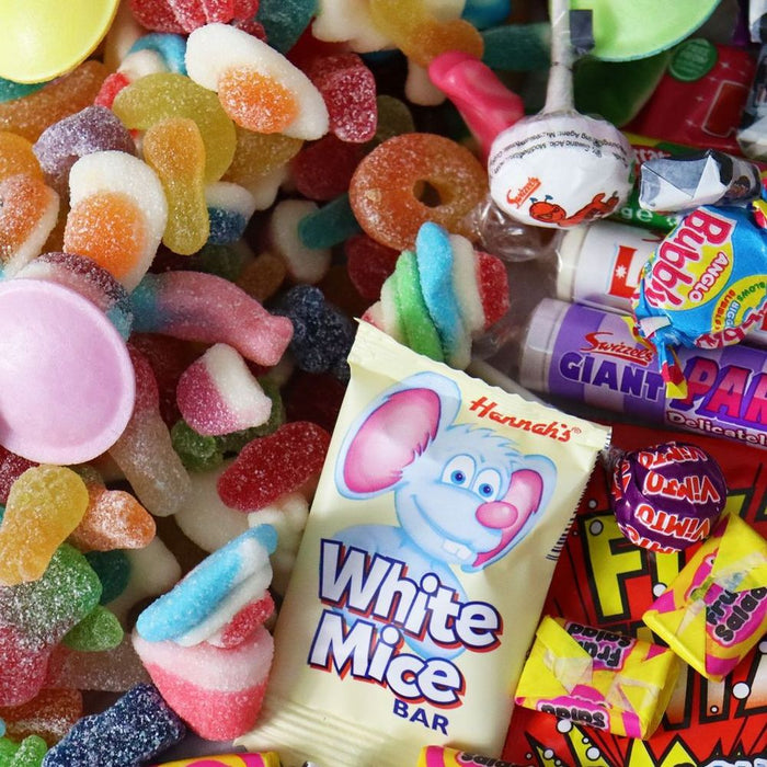 Ultimate Retro Sweets & 1kg Pick N Mix Signature Gift Hamper