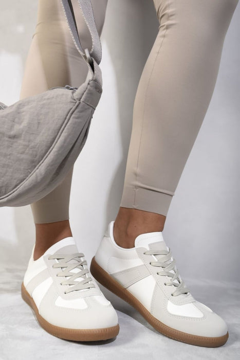 Ultimate Comfort & Style: Julissa Low Top Lace-Up Trainers