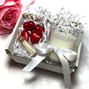 https://images.avasam.com/?url=https://avasamnew.s3.amazonaws.com/live//4178-CND-White_Ribbon_Candle_Gift_Set_for_Christmas_Valentines_Birthday_or_Anniversary_ayedogifts.co.uk_..jpg&w=500