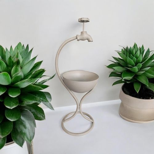 57CM CREAM METAL GARDEN PLANTER