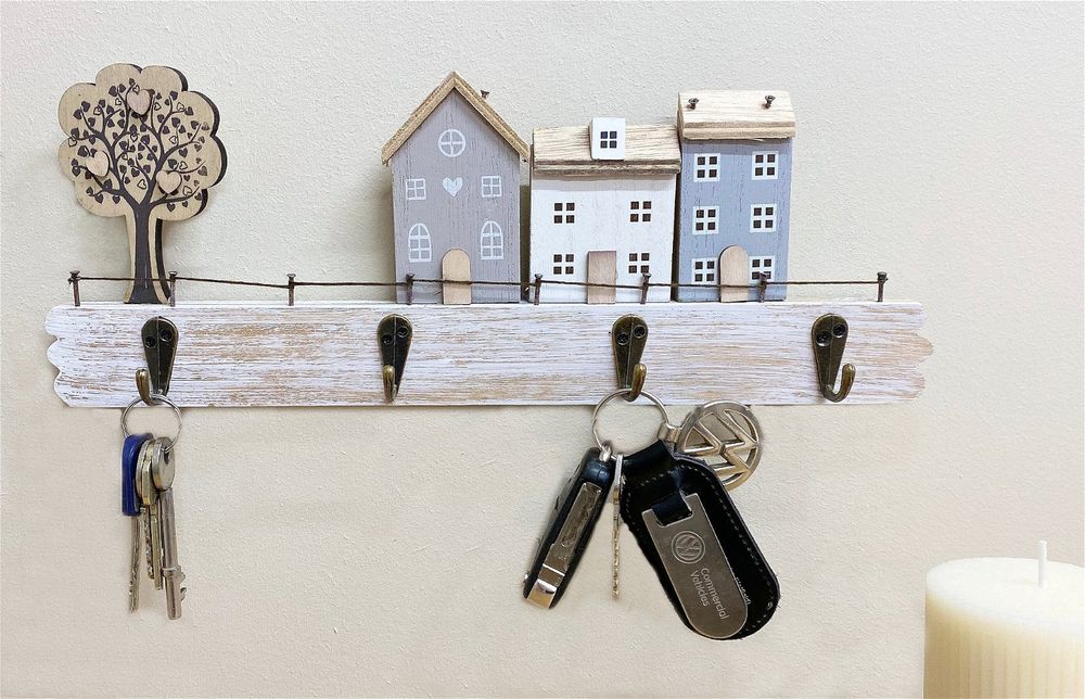 Premium Quality Wooden House with 4 Hooks