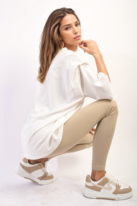 Jeanette Oversized Top - Comfortable and Chic Fashion Statement for Any Occasion!