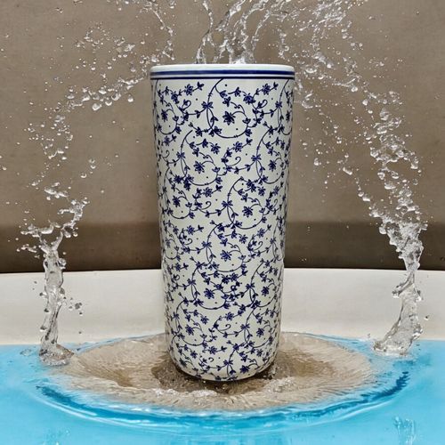 18" ROUND BLUE & WHITE UMBRELLA STAND