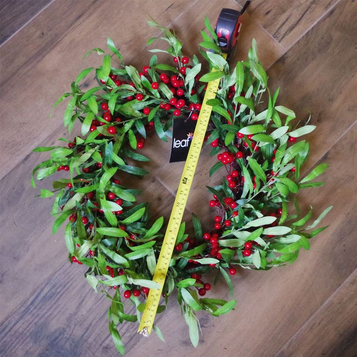 Large 60cm Luxury Christmas Mistletoe Leaf & Red Berry Wreath