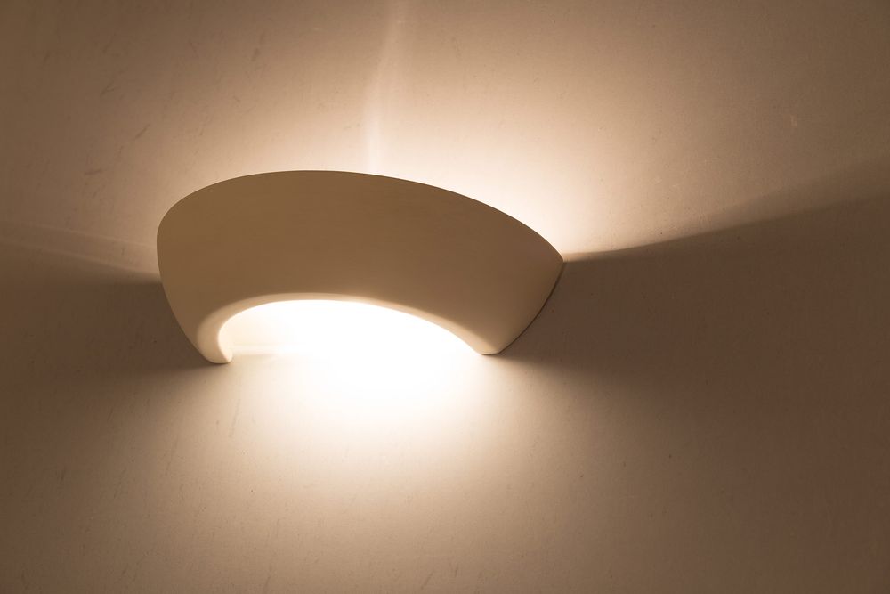 Ceramic Wall Lamp: OSKAR Classic Design LED27 - High Quality & Paintable