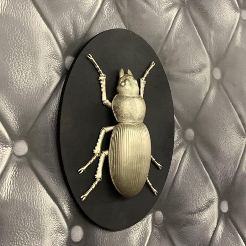 33CM INSECT WALL DECOR ON WOOD BOARD