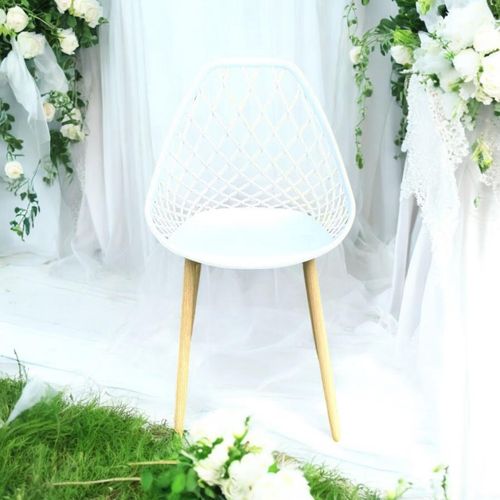 WHITE PLASTIC CHAIR METAL LEGS