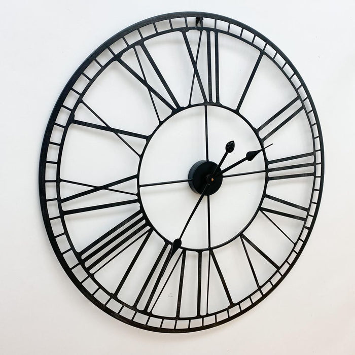 Stunning 70CM Wall Clock - Premium Quality, Hanging Hook and Battery Included