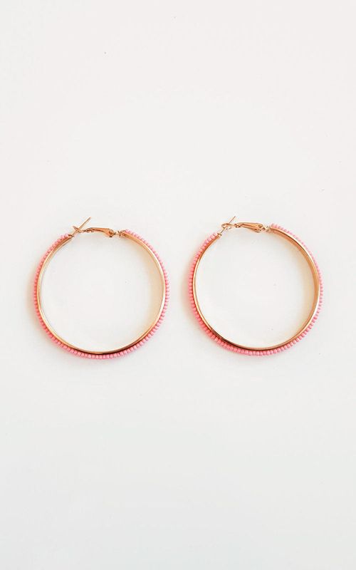 https://images.avasam.com/?url=https://avasamnew.s3.amazonaws.com/live//ikrush-sonia-beaded-hoop-earrings-155869410320190521-131251.jpg&w=500