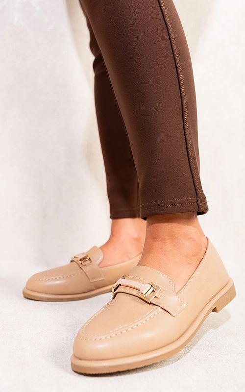 https://images.avasam.com/?w=500&url=https://avasamnew.s3.amazonaws.com/live//ikrush-eleanor-faux-leather-loafer-flats-1698423969-DSC6391_n7el-92.jpg