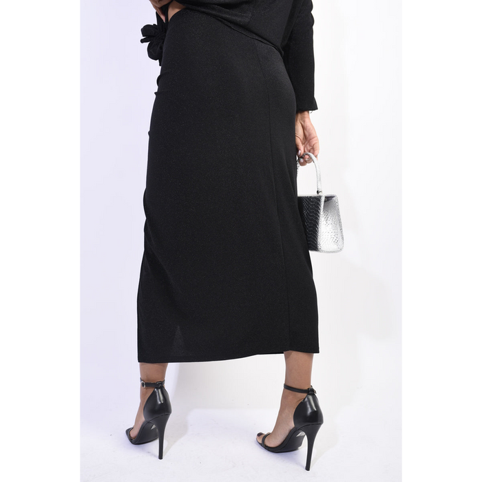 Dazzle in the Heidi Drape Front Ruched Midi Skirt! 💫👗🌟 Classy, elegant, and perfect for any occasion. Get yours now! 🏢🌹🌜