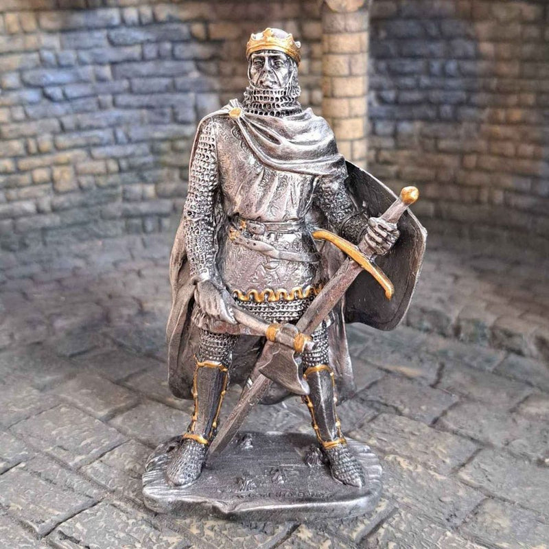 Robert the Bruce Statue with longsword and handaxe 10cm height King of Scots