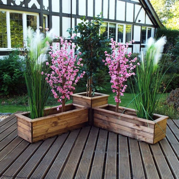 Premium British-made Corner Planter Set │Traditional Design, Sustainable Wood, Rustproof Bolting