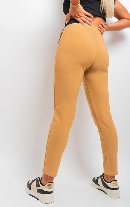 Elastic Waist Button Detail Leggings - Stylish, Comfortable, and Versatile!