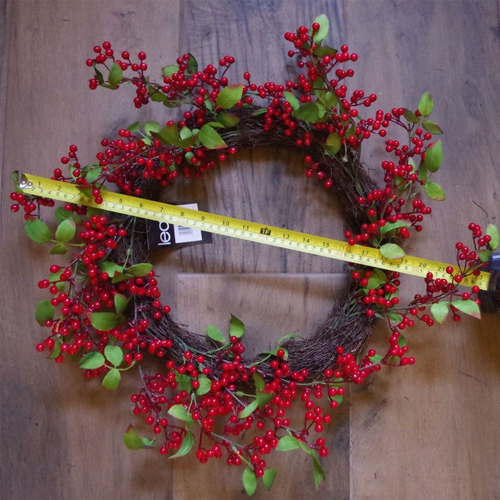 Luxury 24" Natural Look Red Berry Christmas Floristry Wreath