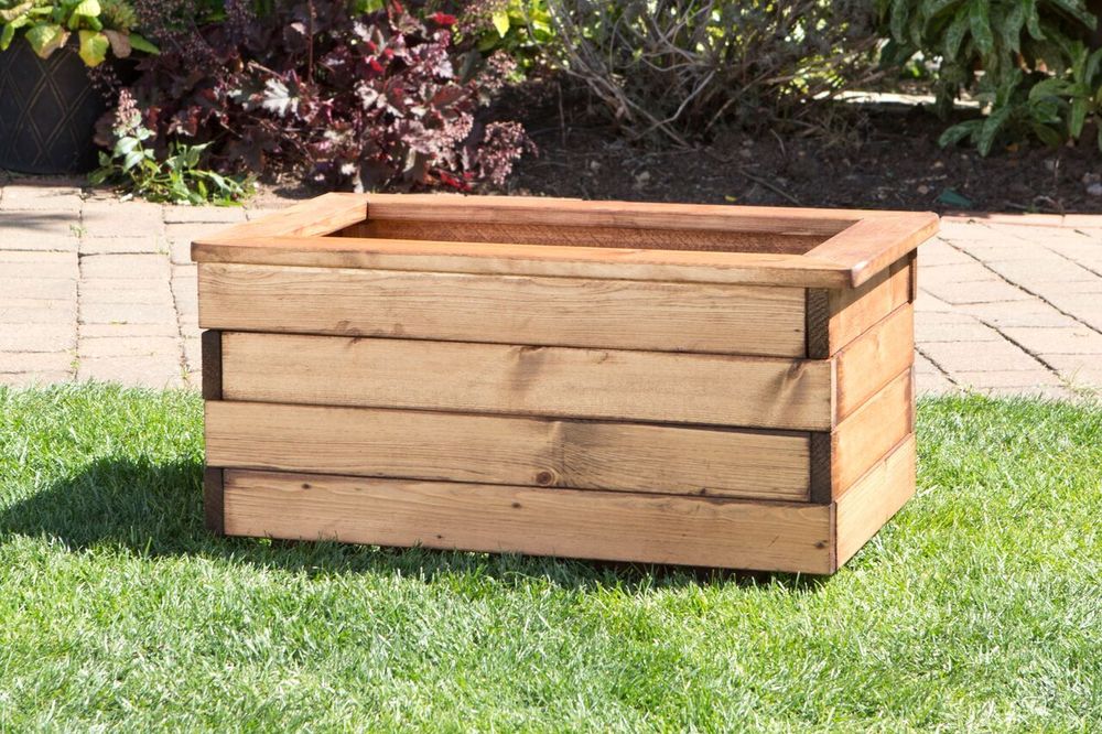 Quality British-Made Regular Wooden Trough for Outdoors. Enhance your Space with our Handcrafted, Rustproofed Design. 40L Capacity.