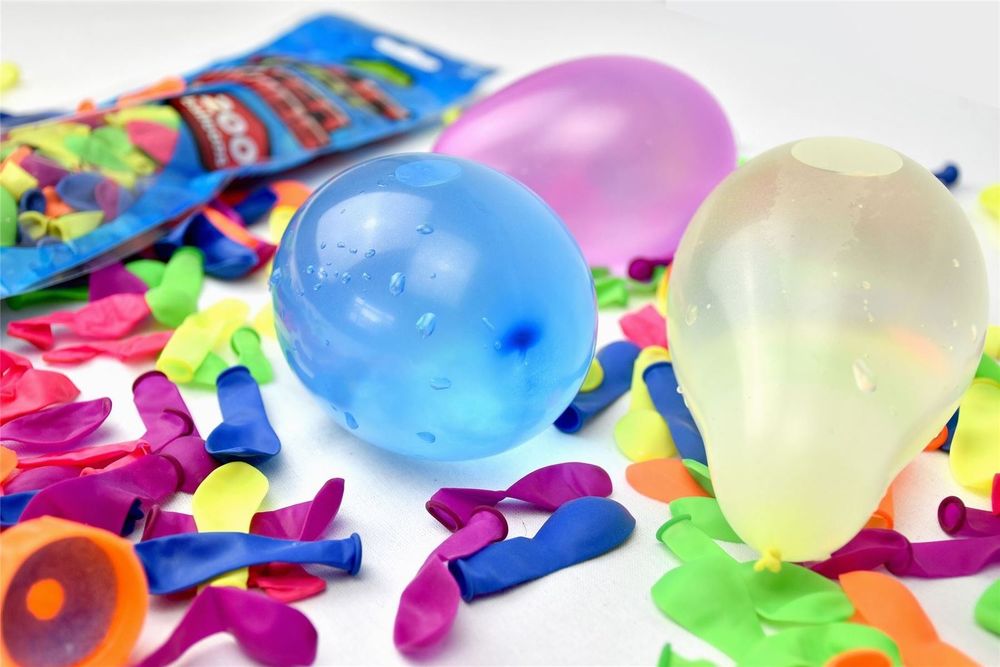 Premium Water Bombs with Nozzle - 200-Pack - Fun & Safe - Suitable for Kids 8+".