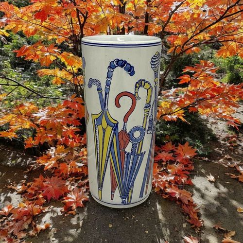 18"'UMBRELLA' COLOURED DESIGN UMBRELLA STA