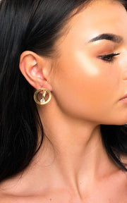https://images.avasam.com/?url=https://avasamnew.s3.amazonaws.com/live//ikrush-jess-small-hoop-earrings-1542808382DSC-8711.jpg&w=500