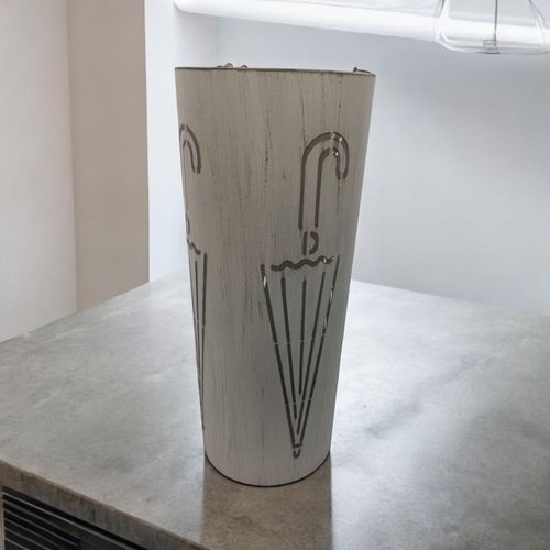 49CM CREAM METAL UMBRELLA STAND