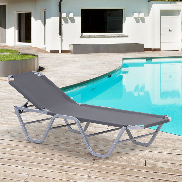 Ultimate Outdoor Comfort: Adjustable Sun Lounger with Lightweight Frame