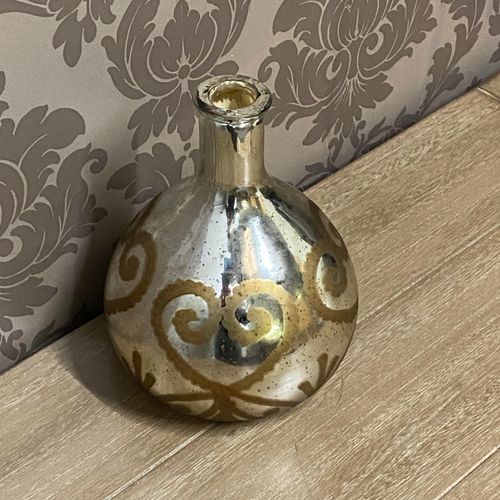 9" ANTIQUE SILVER GLASS DECORATIVE VASE